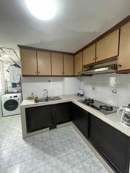 St Francis Court, 90 Saint Francis Road, 4 Bedrooms, 1,270 sqft, Apartment For Sale, by Don Chiam, 500194876 - Kitchen - PropertyGuru.com.sg