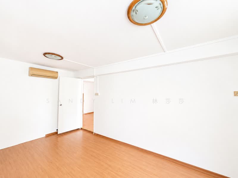 30 Telok Blangah Rise, 30 Telok Blangah Rise, 2 Bedrooms, 753 sqft, HDB Flat For Sale, by Sandy Lim 林莎莎, 500194878 - Bedroom 1 - PropertyGuru.com.sg