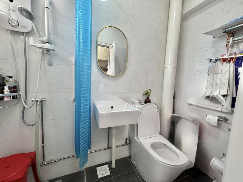 235 Bishan Street 22, 235 Bishan Street 22, 3 Bedrooms, 1,421 sqft, HDB Flat For Sale, by J.A. Goh 吴永益, 500194883 - Bathroom - PropertyGuru.com.sg