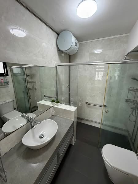 625 Senja Road, 625 Senja Road, Room Rental, 200 sqft, HDB Flat For Rent, by Lawrence Quek, 500194884 - Bathroom - PropertyGuru.com.sg