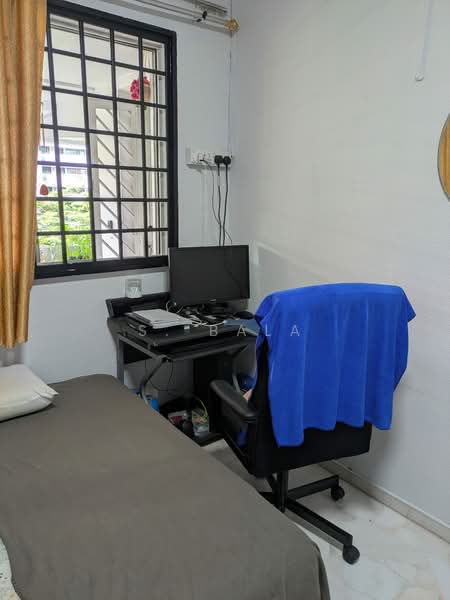 264 Bukit Batok East Avenue 4, 264 Bukit Batok East Avenue 4, Room Rental, 200 sqft, HDB Flat For Rent, by S. Bala, 500194888 - Study - PropertyGuru.com.sg
