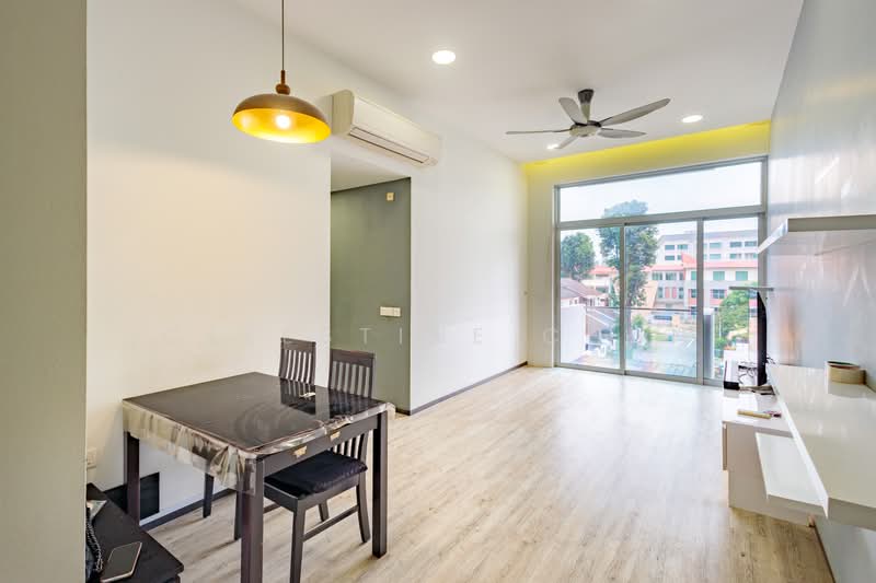 Wembly Residences, 28 Yio Chu Kang Road, 2 Bedrooms, 904 sqft, Apartment For Sale, by Celestine Chun, 500194889 - Living Room - PropertyGuru.com.sg