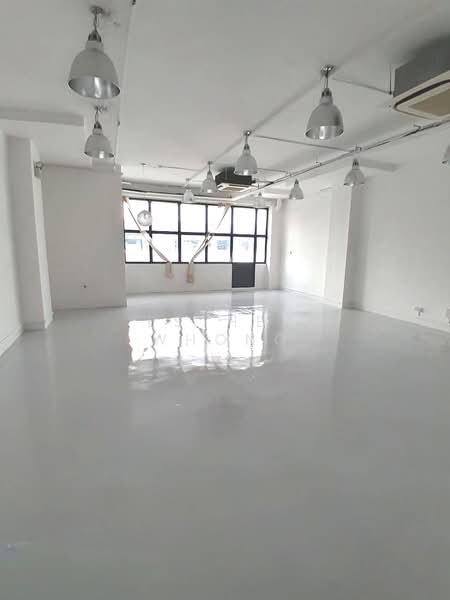 Midview City, 22 Sin Ming Lane, 1,496 sqft, Light Industrial (B1) For Sale, by Esther Whong, 500194890 - Interior - CommercialGuru.com.sg