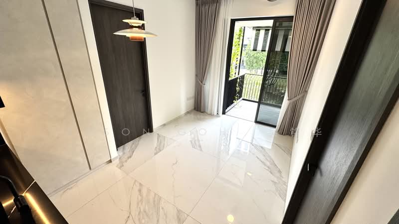 Jervois Mansion, 8 Jervois Close, 2 Bedrooms, 678 sqft, Condominium For Sale, by Anson Goh  吴铭华, 500194892 - Balcony - PropertyGuru.com.sg
