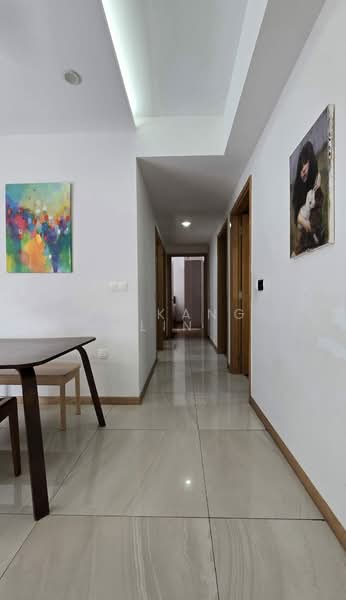 The Vales, 79 Anchorvale Crescent, 4 Bedrooms, 1,410 sqft, Condominium For Rent, by Er Kang Lin, 500194913 - Corridor - PropertyGuru.com.sg