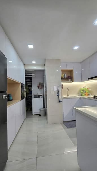 The Vales, 79 Anchorvale Crescent, 4 Bedrooms, 1,410 sqft, Condominium For Rent, by Er Kang Lin, 500194913 - Kitchen - PropertyGuru.com.sg