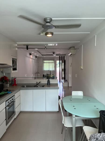 161 Bukit Merah Central, 161 Bukit Merah Central, 2 Bedrooms, 740 sqft, HDB Flat For Rent, by Katherine Tan, 500194917 - Kitchen - PropertyGuru.com.sg