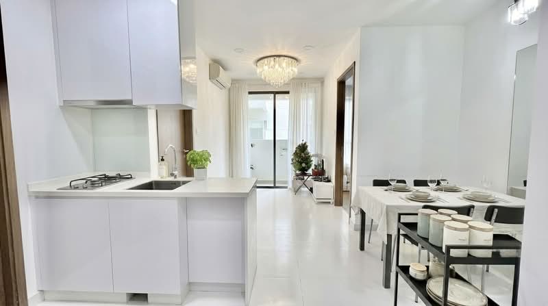 Smart Suites, 302 Sims Avenue, 1 Bedroom, 527 sqft, Condominium For Rent, by Eric See, 500194918 - Kitchen - PropertyGuru.com.sg