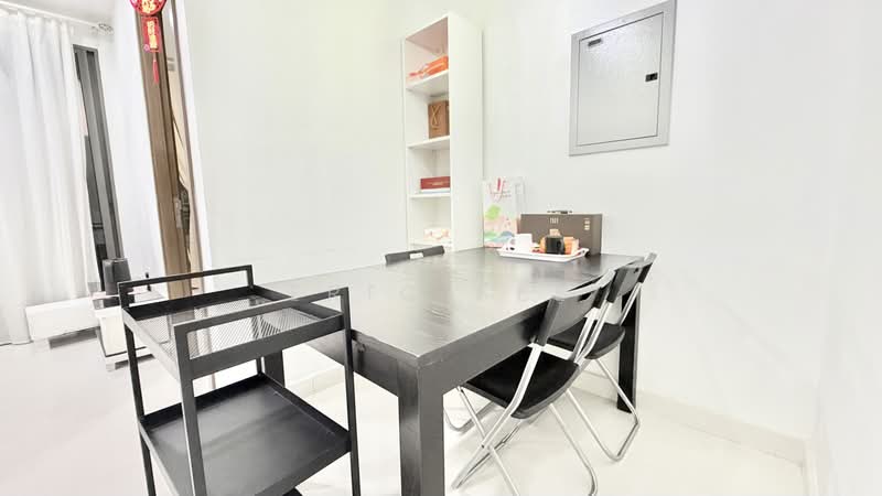 Smart Suites, 302 Sims Avenue, 1 Bedroom, 527 sqft, Condominium For Rent, by Eric See, 500194918 - Dining Room - PropertyGuru.com.sg