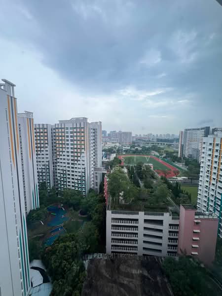448A Bukit Batok West Avenue 9, 448A Bukit Batok West Avenue 9, 2 Bedrooms, 732 sqft, HDB Flat For Rent, by ARTHUR, 500194919 - Exterior - PropertyGuru.com.sg