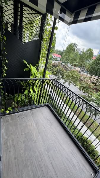 Jervois Mansion, 8 Jervois Close, 3 Bedrooms, 797 sqft, Condominium For Rent, by Anson Goh 吴铭华, 500194941 - Balcony - PropertyGuru.com.sg