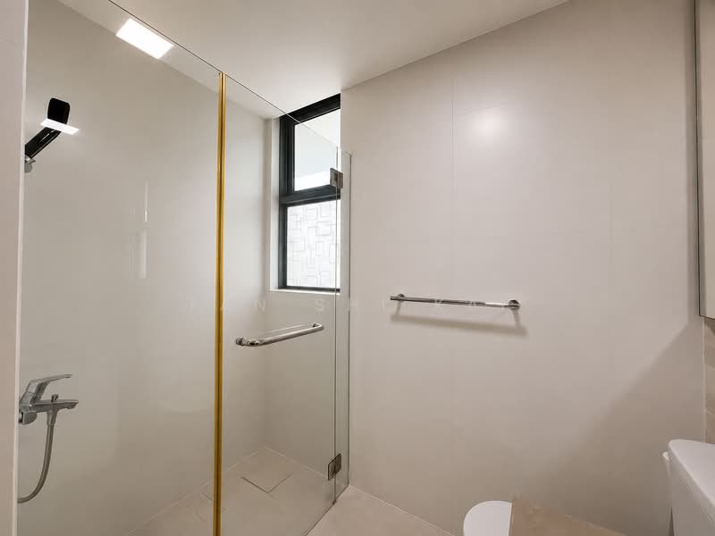 Hundred Trees, 85 West Coast Drive, 3 Bedrooms, 915 sqft, Condominium For Sale, by Tan Shi Kai, 500194942 - Bathroom - PropertyGuru.com.sg