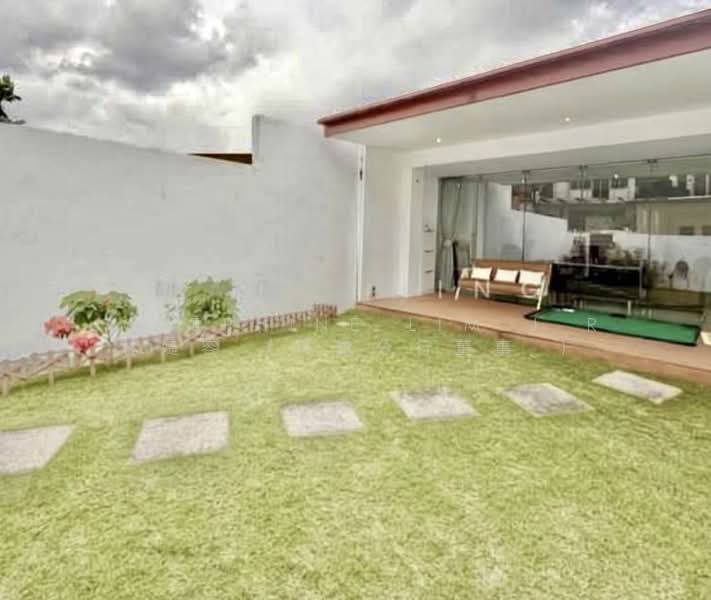 Eden Grove, , 2 Bedrooms, 1,469 sqft, Terraced House For Rent, by Josephine Lim J R 林婕容 (区域分行董事 ), 500194943 - Exterior - PropertyGuru.com.sg