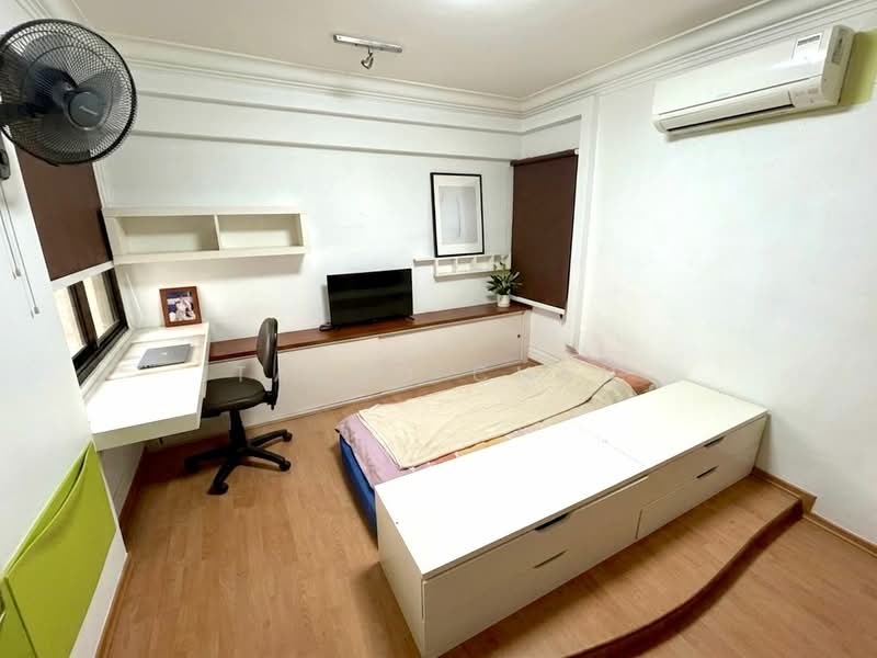 307A Anchorvale Road, 307A Anchorvale Road, 3 Bedrooms, 1,184 sqft, HDB Flat For Sale, by Tasso Chan, 500194946 - Master Bedroom - PropertyGuru.com.sg