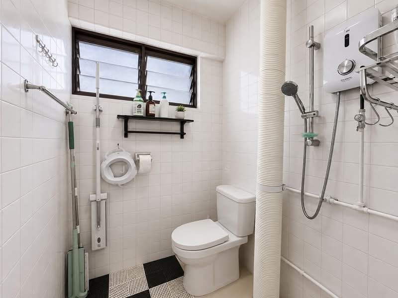108 Woodlands Street 13, 108 Woodlands Street 13, 3 Bedrooms, 980 sqft, HDB Flat For Sale, by Jamie Sim, 500194948 - Bathroom - PropertyGuru.com.sg