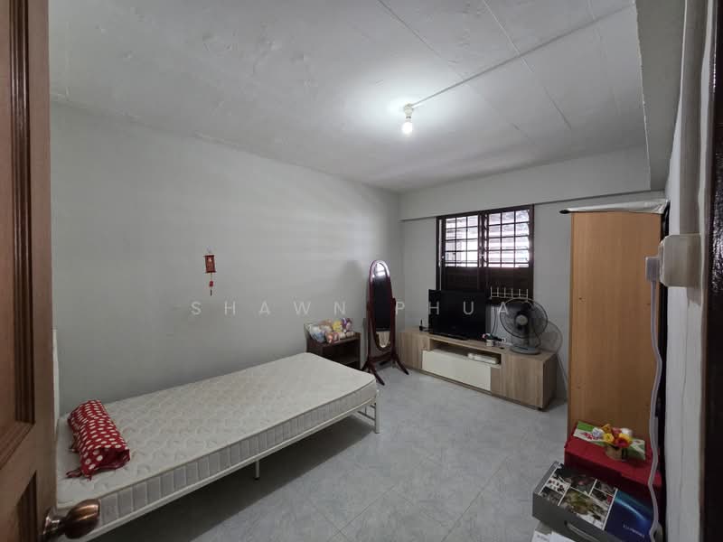 206 Yishun Street 21, 206 Yishun Street 21, 2 Bedrooms, 721 sqft, HDB Flat For Sale, by Shawn Phua, 500194952 - Bedroom - PropertyGuru.com.sg