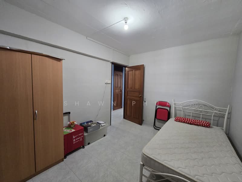 206 Yishun Street 21, 206 Yishun Street 21, 2 Bedrooms, 721 sqft, HDB Flat For Sale, by Shawn Phua, 500194952 - Bedroom - PropertyGuru.com.sg
