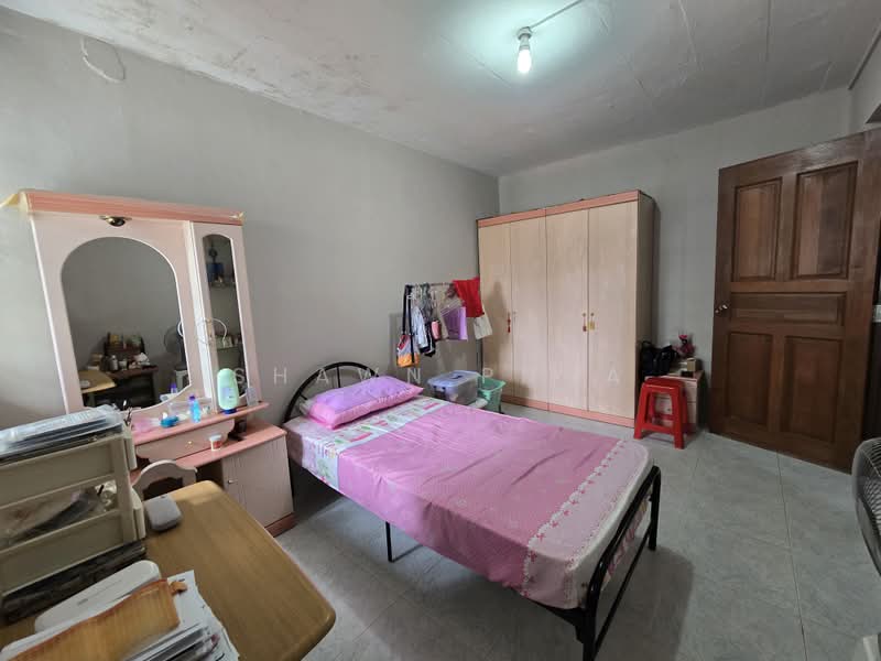 206 Yishun Street 21, 206 Yishun Street 21, 2 Bedrooms, 721 sqft, HDB Flat For Sale, by Shawn Phua, 500194952 - Bedroom - PropertyGuru.com.sg