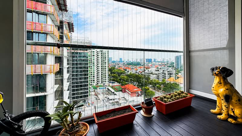 Ritz Regency, 8 Ipoh Lane, 3 Bedrooms, 1,195 sqft, Apartment For Sale, by Alvin Chua, 500194958 - Balcony - PropertyGuru.com.sg