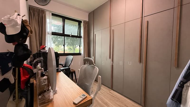 110A Bidadari Park Drive, 110A Bidadari Park Drive, 3 Bedrooms, 1,001 sqft, HDB Flat For Sale, by Benin Sabu, 500194968 - Walk-in Wardrobe/ Study - PropertyGuru.com.sg