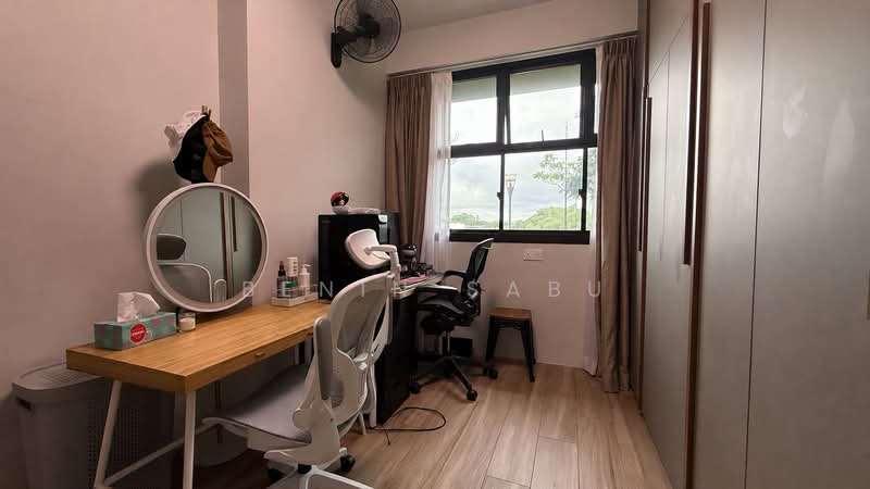 110A Bidadari Park Drive, 110A Bidadari Park Drive, 3 Bedrooms, 1,001 sqft, HDB Flat For Sale, by Benin Sabu, 500194968 - Walk-in Wardrobe/ Study - PropertyGuru.com.sg