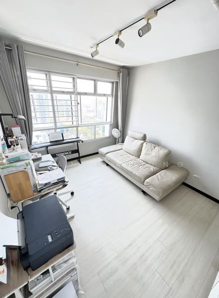 25A Saint George's Lane, 25A Saint George's Lane, Balestier / Toa Payoh, 3 Bedrooms, 990 sqft, HDB Flat For Sale, by Shanice Yong, 500194974 - Living Room - PropertyGuru.com.sg