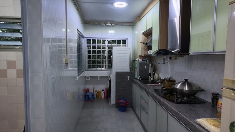668D Jurong West Street 64, 668D Jurong West Street 64, 3 Bedrooms, 915 sqft, HDB Flat For Sale, by Joey Tan, 500194979 - Kitchen - PropertyGuru.com.sg
