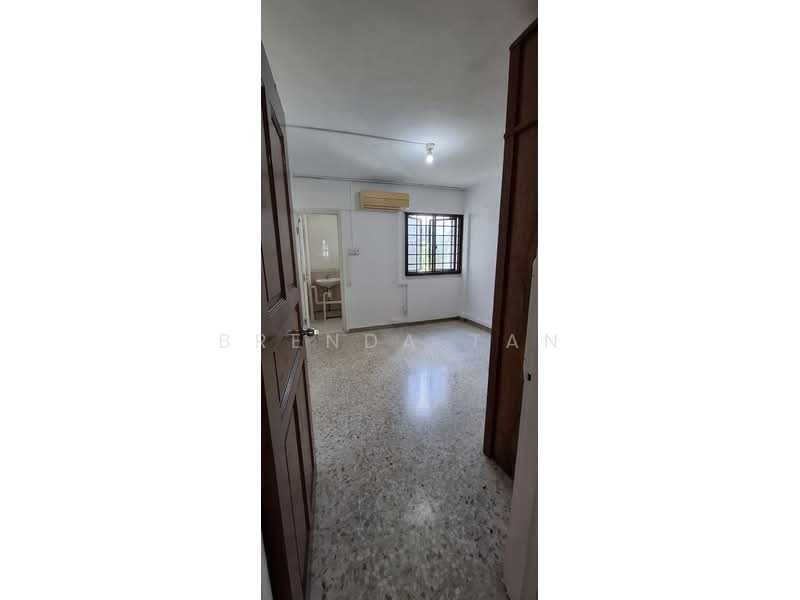 604 Ang Mo Kio Avenue 5, 604 Ang Mo Kio Avenue 5, 2 Bedrooms, 721 sqft, HDB Flat For Rent, by Brenda Tan, 500194986 - Bathroom - PropertyGuru.com.sg