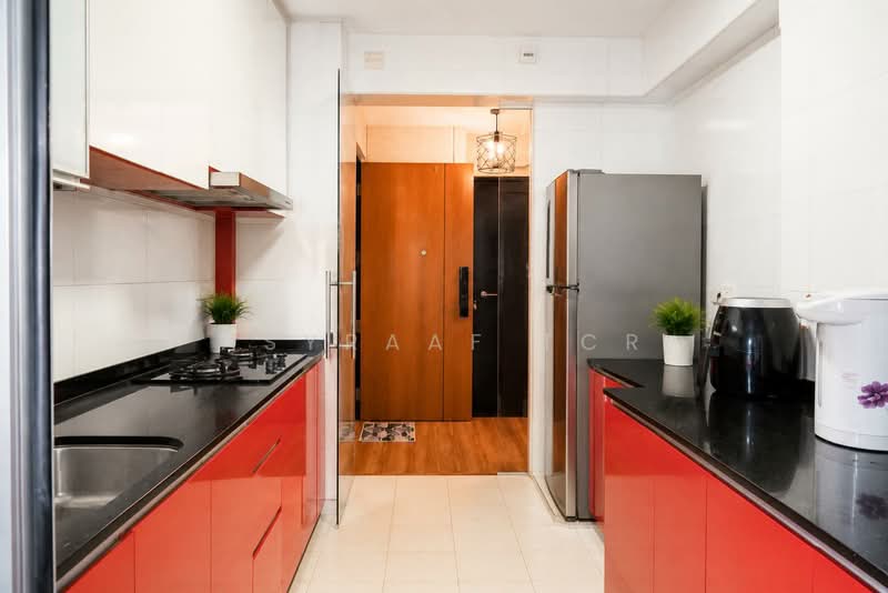 511A Yishun Street 51, 511A Yishun Street 51, 3 Bedrooms, 1,216 sqft, HDB Flat For Sale, by Asyraaf TCR, 500194987 - Kitchen - PropertyGuru.com.sg