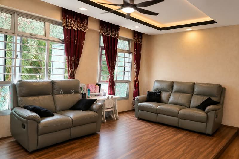 511A Yishun Street 51, 511A Yishun Street 51, 3 Bedrooms, 1,216 sqft, HDB Flat For Sale, by Asyraaf TCR, 500194987 - Living Room - PropertyGuru.com.sg