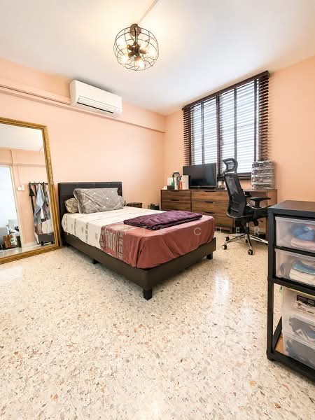 24 Sin Ming Road, 24 Sin Ming Road, 2 Bedrooms, 700 sqft, HDB Flat For Sale, by Lynette Cher, 500194992 - Bedroom - PropertyGuru.com.sg