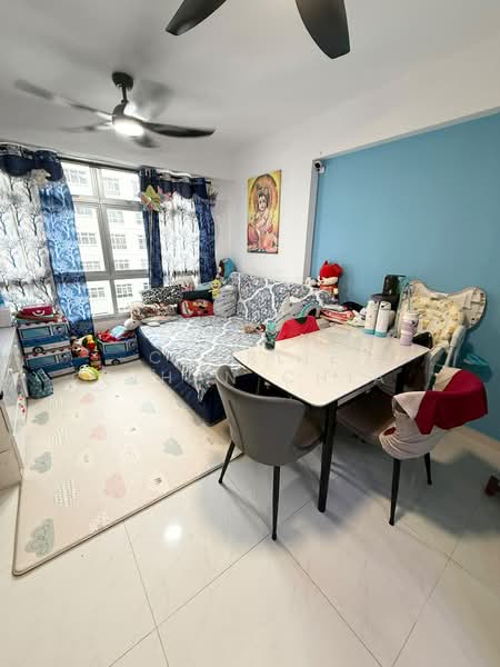 326C Sumang Walk, 326C Sumang Walk, 2 Bedrooms, 732 sqft, HDB Flat For Sale, by Charlie Ethan Chia, 500194998 - Living Room - PropertyGuru.com.sg