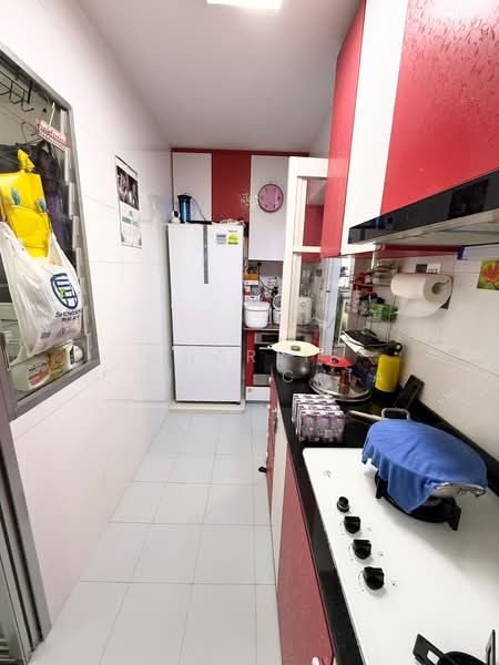 326C Sumang Walk, 326C Sumang Walk, 2 Bedrooms, 732 sqft, HDB Flat For Sale, by Charlie Ethan Chia, 500194998 - Kitchen - PropertyGuru.com.sg