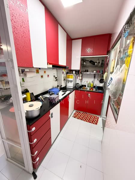 326C Sumang Walk, 326C Sumang Walk, 2 Bedrooms, 732 sqft, HDB Flat For Sale, by Charlie Ethan Chia, 500194998 - Kitchen - PropertyGuru.com.sg