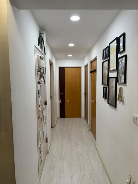 619B Punggol Drive, 619B Punggol Drive, 3 Bedrooms, 1,000 sqft, HDB Flat For Sale, by Jeremy Chia, 500195008 - Corridor - PropertyGuru.com.sg