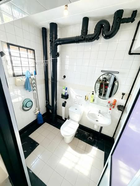 185C Rivervale Crescent, 185C Rivervale Crescent, 3 Bedrooms, 915 sqft, HDB Flat For Sale, by Edy Seng, 500195014 - Bathroom - PropertyGuru.com.sg