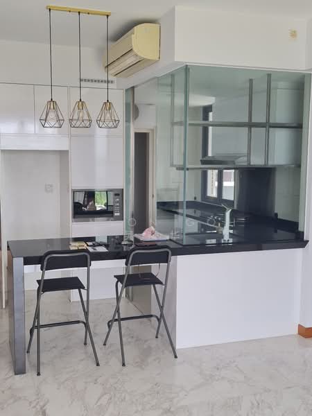Waterfront Isle, 736 Bedok Reservoir Road, 2 Bedrooms, 904 sqft, Condominium For Rent, by Anson Goh 吴铭华, 500195015 - Kitchen - PropertyGuru.com.sg