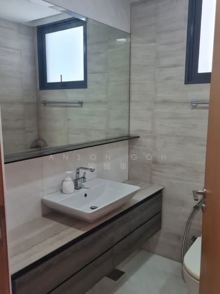 Waterfront Isle, 736 Bedok Reservoir Road, 2 Bedrooms, 904 sqft, Condominium For Rent, by Anson Goh 吴铭华, 500195015 - Bathroom - PropertyGuru.com.sg