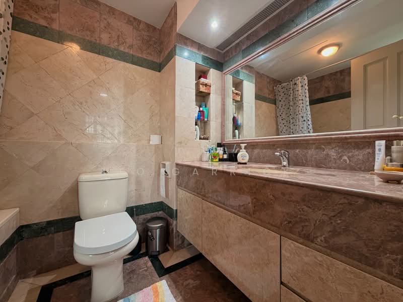 Symphony Heights, 37 Hume Avenue, 3 Bedrooms, 1,647 sqft, Condominium For Rent, by Teo Garrick, 500195020 - Bathroom - PropertyGuru.com.sg