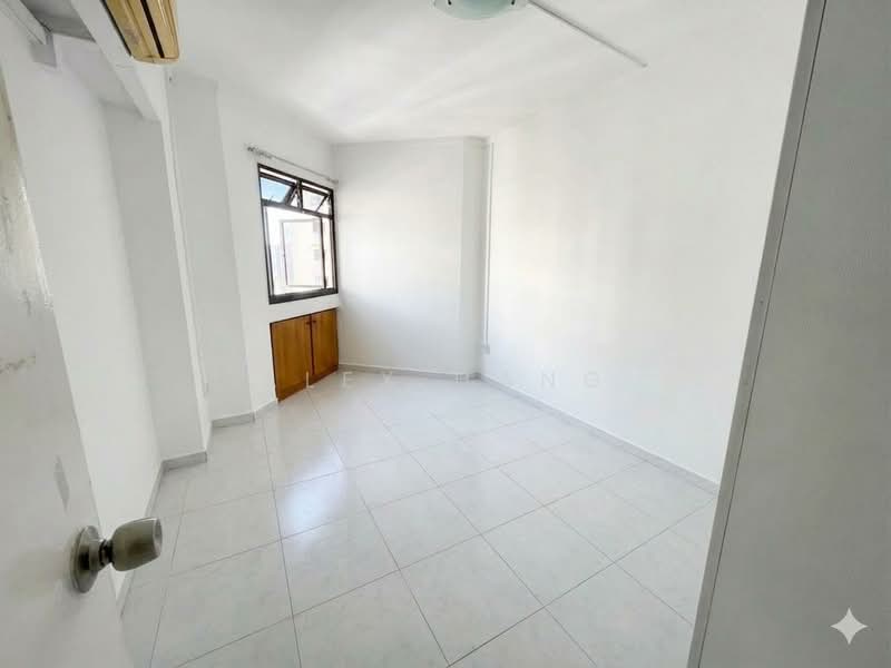260B Sengkang East Way, 260B Sengkang East Way, 3 Bedrooms, 1,184 sqft, HDB Flat For Sale, by Alex Hang, 500195048 - Interior - PropertyGuru.com.sg