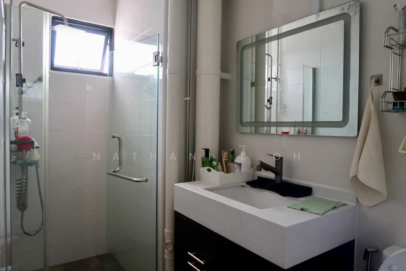 470 Jurong West Street 41, 470 Jurong West Street 41, 3 Bedrooms, 1,604 sqft, HDB Flat For Sale, by Nathaniel Oh, 500195051 - Bathroom - PropertyGuru.com.sg