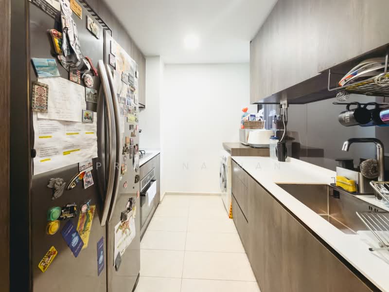 iNz Residence, 72 Choa Chu Kang Avenue 5, 3 Bedrooms, 990 sqft, Condominium For Sale, by Prab Nathan, 500195055 - Kitchen - PropertyGuru.com.sg