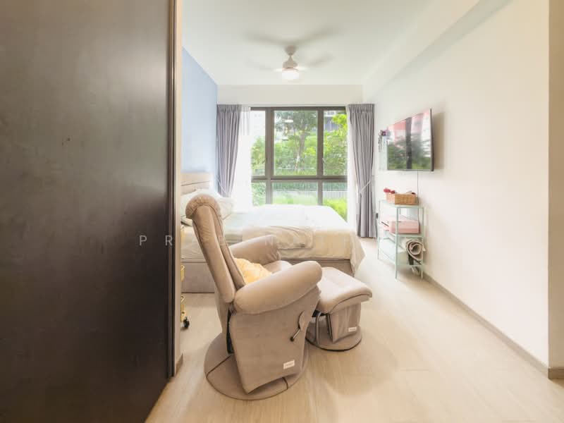 iNz Residence, 72 Choa Chu Kang Avenue 5, 3 Bedrooms, 990 sqft, Condominium For Sale, by Prab Nathan, 500195055 - Master Bedroom - PropertyGuru.com.sg