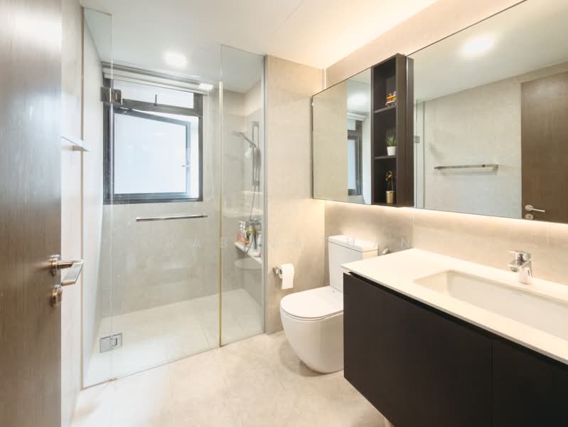iNz Residence, 72 Choa Chu Kang Avenue 5, 3 Bedrooms, 990 sqft, Condominium For Sale, by Prab Nathan, 500195055 - Bathroom - PropertyGuru.com.sg