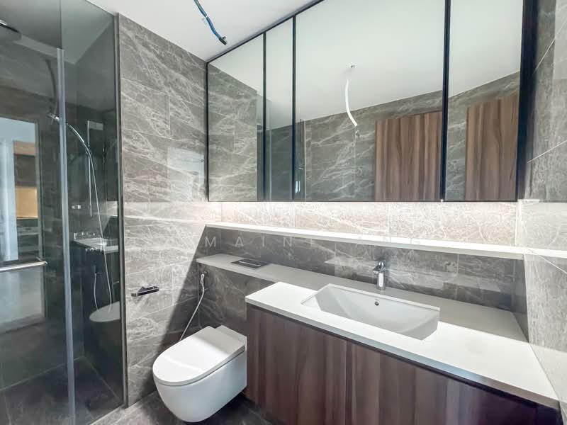 Lentor Modern, 7 Lentor Central, 2 Bedrooms, 678 sqft, Condominium For Rent, by Jermaine Ang, 500195060 - Bathroom - PropertyGuru.com.sg