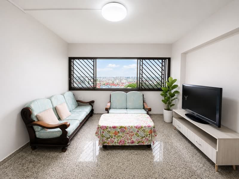 135 Serangoon North Avenue 2, 135 Serangoon North Avenue 2, 4 Bedrooms, 1,410 sqft, HDB Flat For Sale, by Jacqueline Tay 戴利霞, 500195069 - Living Room - PropertyGuru.com.sg