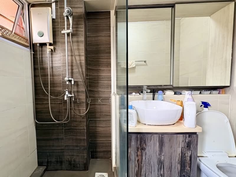 512 Pasir Ris Street 52, 512 Pasir Ris Street 52, Room Rental, 100 sqft, HDB Flat For Rent, by Luke Lim, 500195075 - Bathroom - PropertyGuru.com.sg