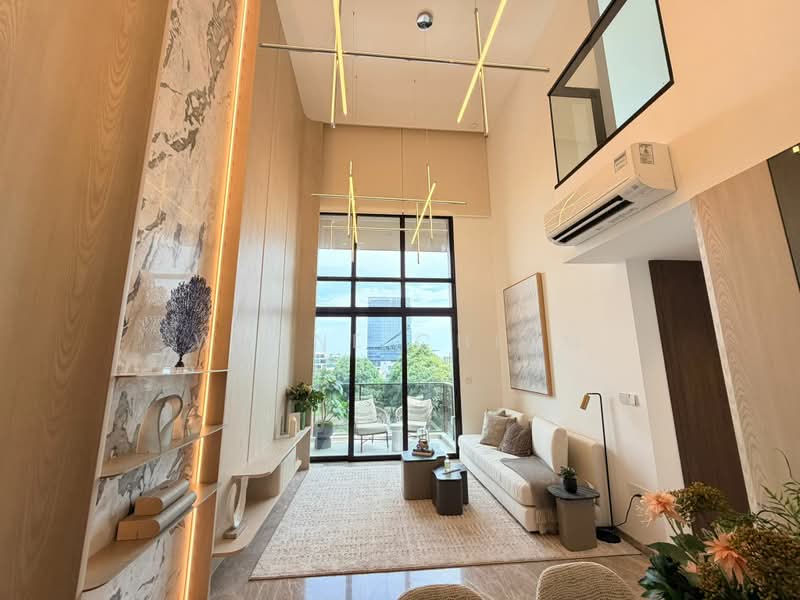 near Pasir Panjang MRT, Yew Siang Road, 4 Bedrooms, 1,851 sqft, Condominium For Sale, by Wayne Chiam, 500195080 - Living Room - PropertyGuru.com.sg
