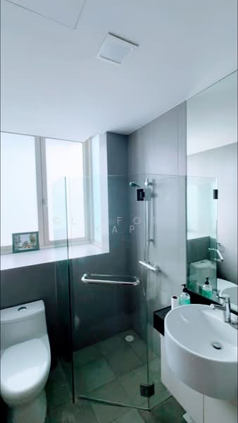 River Valley CoLiving, Shanghai Road, Room Rental, 100 sqft, Apartment For Rent, by Clifford Yap, 500195081 - Common Bathroom - PropertyGuru.com.sg