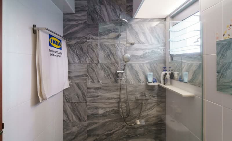 93B Telok Blangah Street 31, 93B Telok Blangah Street 31, 2 Bedrooms, 732 sqft, HDB Flat For Sale, by Alex Hang, 500195084 - Bathroom - PropertyGuru.com.sg